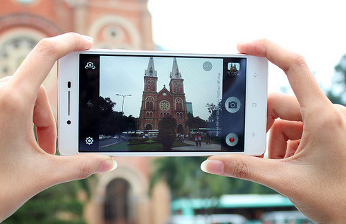 Camera trên smartphone: càng nhiều “chấm” càng tốt?