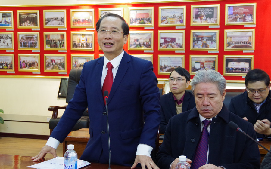 PGS.TS. Nguyễn Bá Chiến phát biểu tại buổi gặp mặt. PGS.TS. Nguyễn Bá Chiến phát biểu tại buổi gặp mặt.