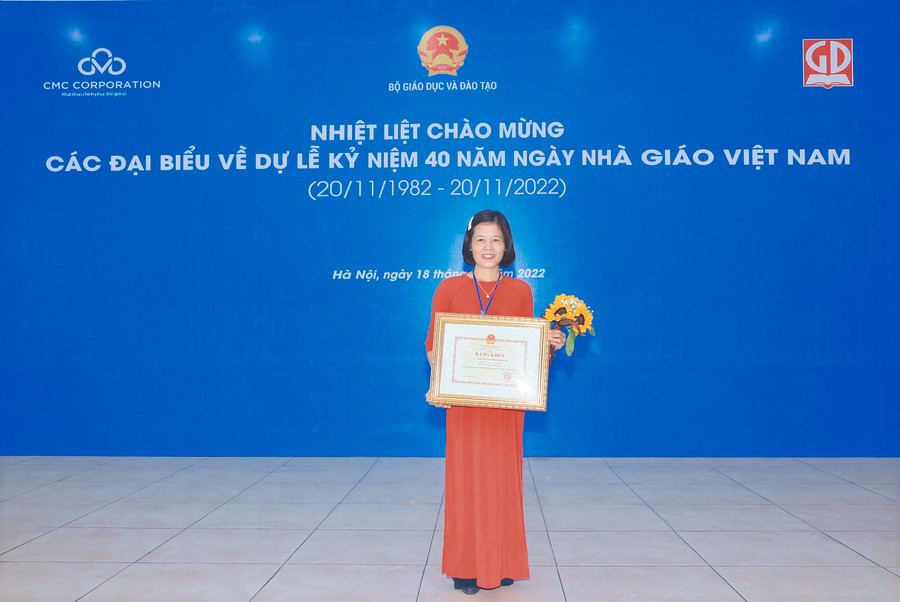 Nhà giáo Nguyễn Thị Thanh Tuyết - GV Trường Tiểu học Tiên Lục. Nhà giáo Nguyễn Thị Thanh Tuyết - GV Trường Tiểu học Tiên Lục.
