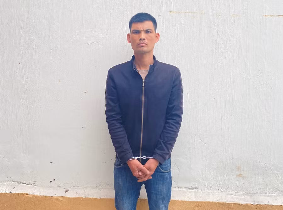 Đối tượng Vy Văn Trường tại cơ quan công an. Đối tượng Vy Văn Trường tại cơ quan công an.