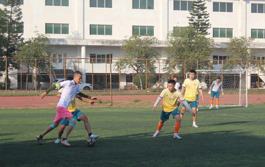 Các cầu thủ đã cống hiến cho giải đấu những trận bóng hay, kịch tính cùng những pha bóng đẹp mắt, ấn tượng.