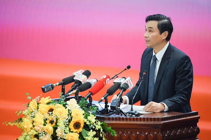 PGS.TS. Đinh Công Tuấn, Phó Hiệu trưởng Trường Đại học Văn hóa Hà Nội phát biểu.