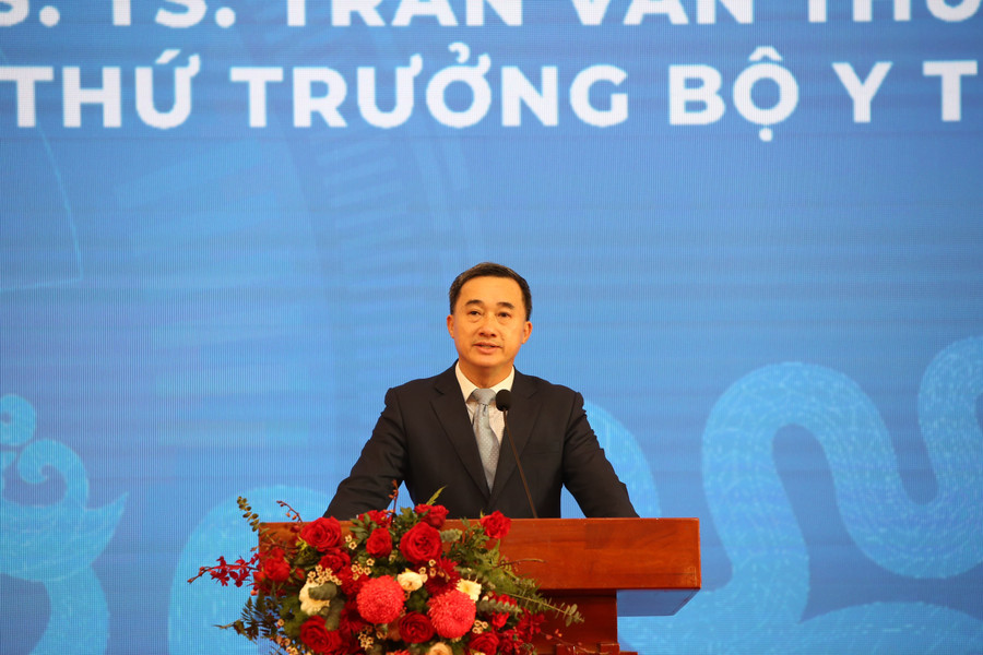 GS. TS Trần Văn Thuấn Thứ trưởng Bộ Y tế phát biểu.
