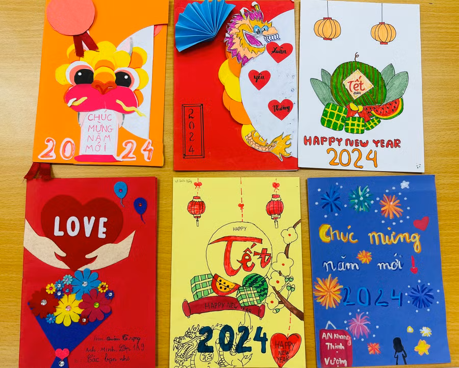 Thiệp chúc Tết, lá thư học sinh trường Tiểu học Kim Đồng gửi tới bệnh nhi. 