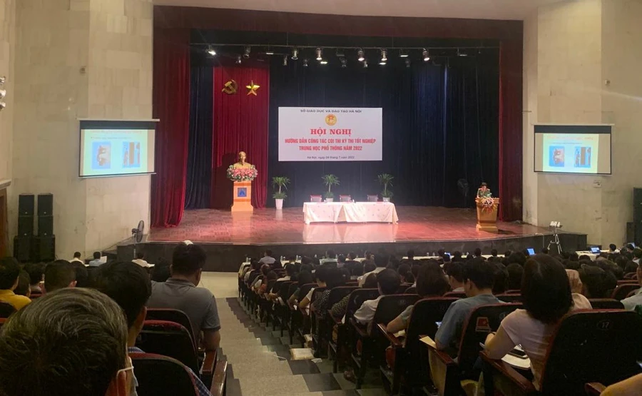 Quang cảnh hội nghị