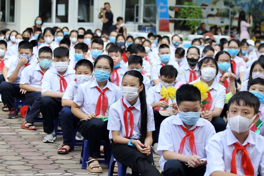 Học sinh trường THCS Giảng Võ dự lễ khai giảng