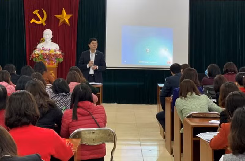 Hội nghị tập huấn công tác phòng, chống dịch bệnh Covid-19 ngành GD huyện Gia Lâm