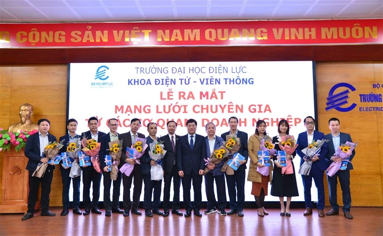 Trường Đại học Điện lực ra mắt Mạng lưới chuyên gia ngành công nghệ kỹ thuật điện tử - viễn thông.