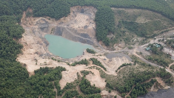 UBND huyện Hoành bồ thừa nhận buông lỏng quản lý để chủ dự án đào bới mặt bằng tan hoang để khai thác than trái phép UBND huyện Hoành bồ thừa nhận buông lỏng quản lý để chủ dự án đào bới mặt bằng tan hoang để khai thác than trái phép