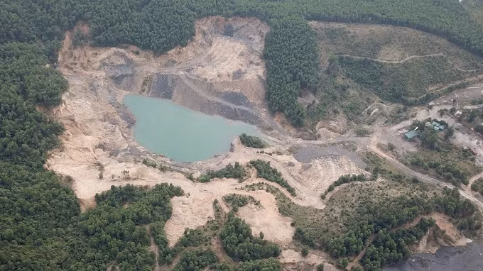 UBND huyện Hoành bồ thừa nhận buông lỏng quản lý để chủ dự án đào bới mặt bằng tan hoang để khai thác than trái phép