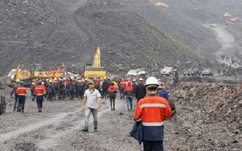 Vụ công nhân tụ tập, xô xát gây mất trật tự an ninh do công ty Vietmindo tranh chấp hợp đồng kinh tế với doanh nghiệp khác kéo dài, ảnh: Ctv Vụ công nhân tụ tập, xô xát gây mất trật tự an ninh do công ty Vietmindo tranh chấp hợp đồng kinh tế với doanh nghiệp khác kéo dài, ảnh: Ctv