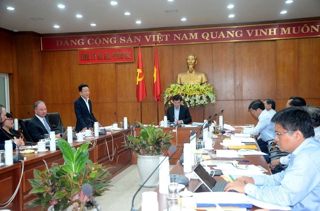 Ông Đỗ Quang Hiển, Chủ tịch HĐQT kiêm Tổng Giám đốc Tập đoàn T&T Group phát biểu tại buổi làm việc