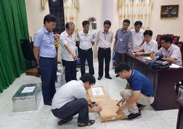 Kiểm tra việc chấm thi tại Hội đồng thi Sở Giáo dục và Đào tạo Hà Giang. (Ảnh: Bộ Giáo dục Đào tạo).