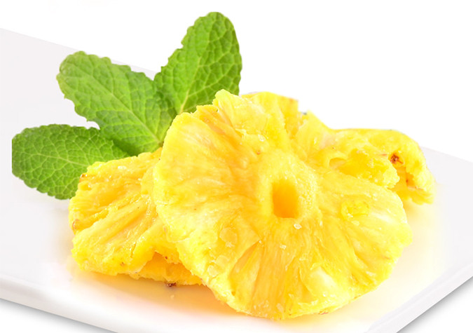 Mách bạn mẹo nhỏ giúp xóa tan vết bầm tím trên da ảnh 4 Khi bị va đập và da xuất hiện các vết bầm, bạn có thể ăn dứa để giải quyết tình trạng này