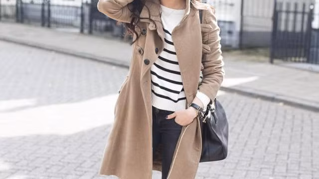 5 món đồ thời trang không thể thiếu đối với chị em công sở năm 2019 ảnh 5 Áo khoác màu camel khổng chỉ mang đến cảm giác thanh lịch mà còn giúp cho người mặc trở nên hồng hào, tươi tắn hơn