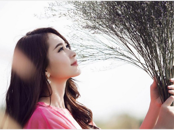 Miệng là miệng của thiên hạ nên họ muốn nói gì là việc của họ. 