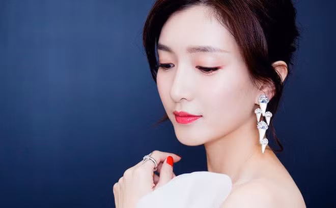 Sở hữu dáng mũi cao thẳng, đầy đặn là số quý nhân và sẽ được nhờ chồng