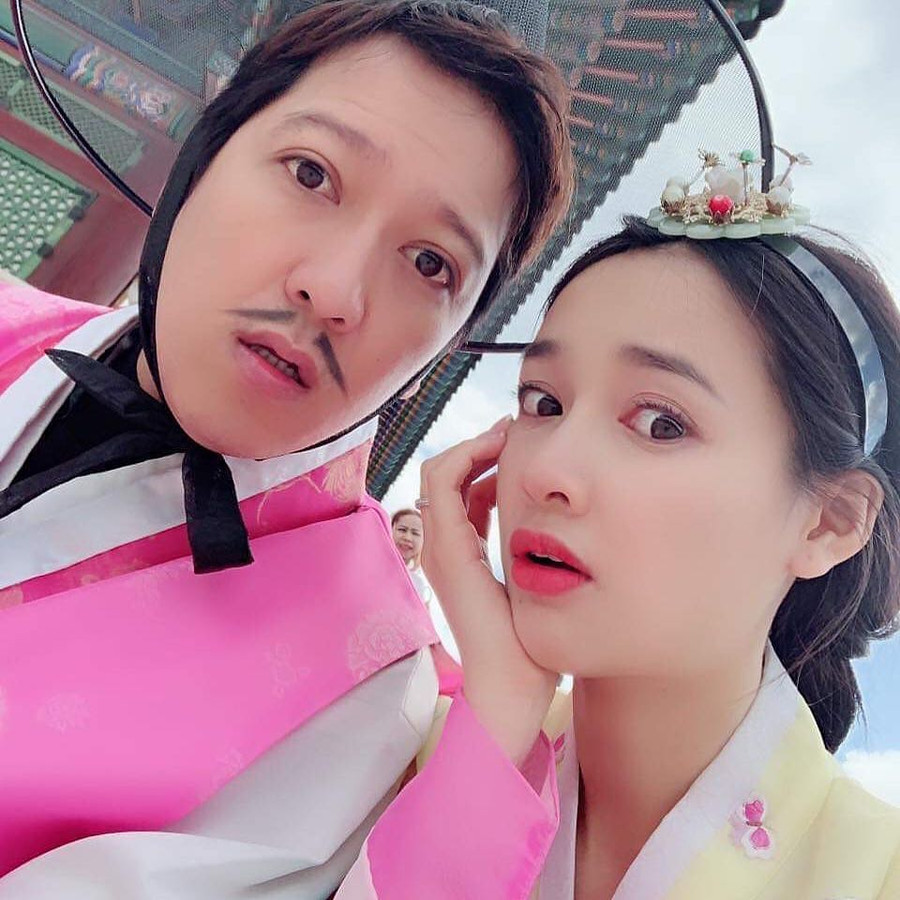 Nhìn những cặp sao Việt này, bạn sẽ tin rằng "tướng phu thê" là có thật ảnh 7 Nhìn những cặp sao Việt này, bạn sẽ tin rằng "tướng phu thê" là có thật ảnh 7