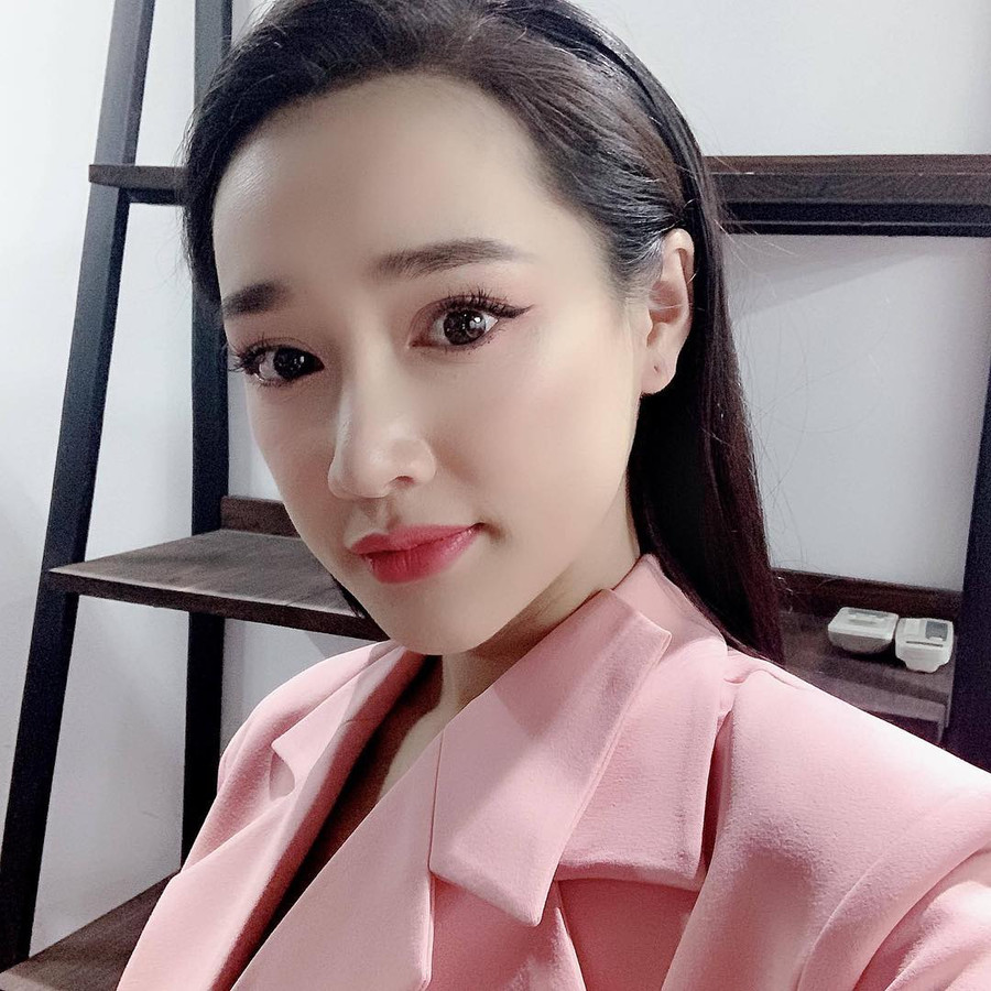 Nhìn những cặp sao Việt này, bạn sẽ tin rằng "tướng phu thê" là có thật ảnh 5 Nhìn những cặp sao Việt này, bạn sẽ tin rằng "tướng phu thê" là có thật ảnh 5