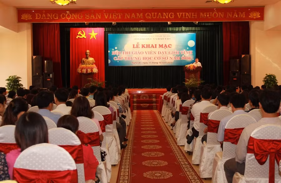 Khai mạc Hội thi giáo viên giỏi tỉnh cấp THCS Nghệ An 2016