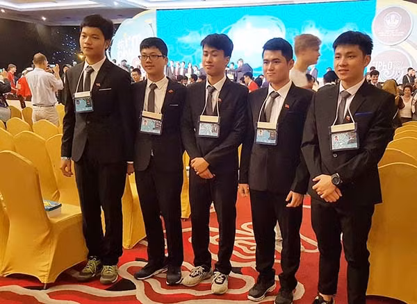 Đội tuyển Việt Nam gồm 5 thí sinh dự thi, 5/5 thí sinh đều đoạt giải; gồm: 4 Huy chương Vàng, 1 Huy chương Bạc.