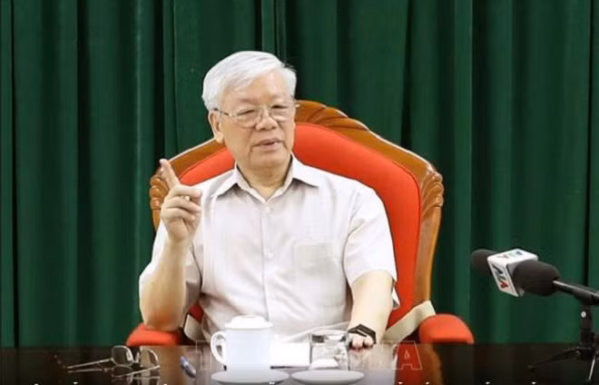 Tổng Bí thư, Chủ tịch nước Nguyễn Phú Trọng chủ trì họp lãnh đạo chủ chốt của Đảng và Nhà nước. Ảnh: TTXVN