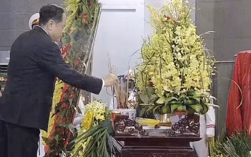 lễ viếng nguyên chủ tịch nước lê đức anh hình 4 le vieng nguyen chu tich nuoc le duc anh hinh 4