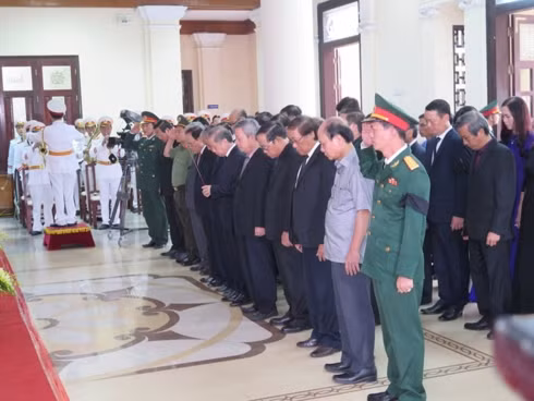 lễ viếng nguyên chủ tịch nước lê đức anh hình 5 le vieng nguyen chu tich nuoc le duc anh hinh 5