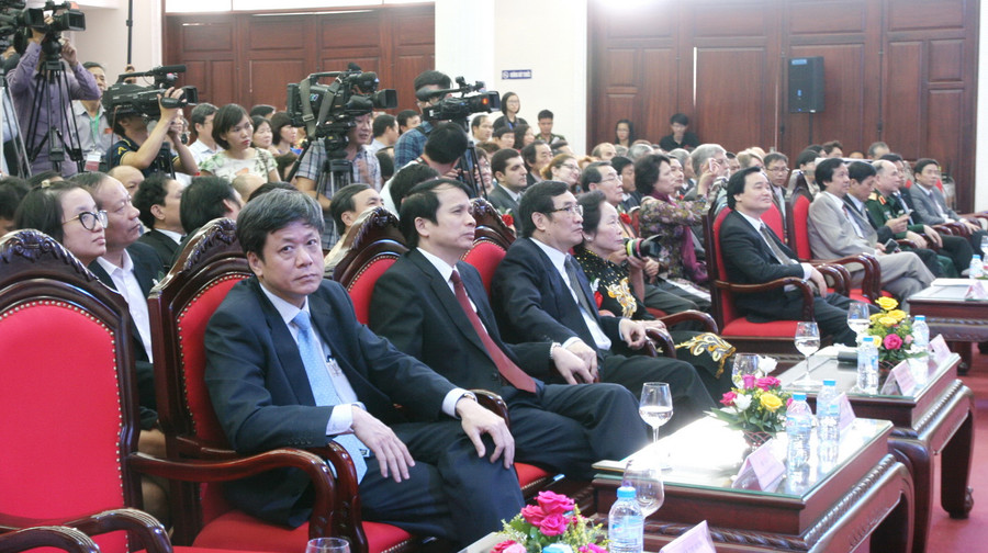 Các đại biểu tham dự buổi lễ