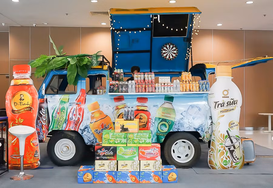 Gian hàng Tân Hiệp Phát mang đến nhiều trải nghiệm mới lạ, thu hút khách tham quan