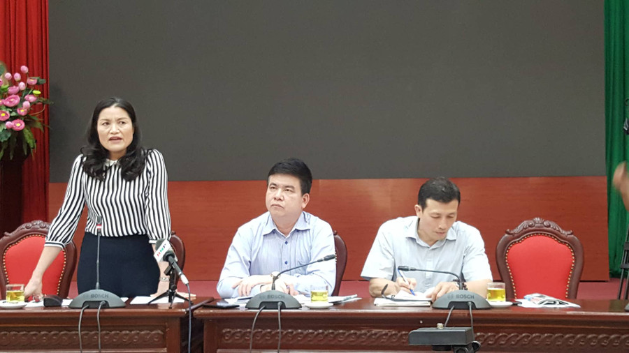 TS. Lã Thị Lan - Phó Giám đốc Trung tâm Y tế Dự phòng (Sở Y tế Hà Nội) thông tin tại buổi giao ban báo chí.