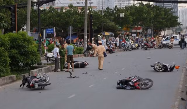 Trong 5 ngày nghỉ lễ, cả nước xảy ra 137 vụ tai nạn giao thông, làm chết 96 người, bị thương 96 người.