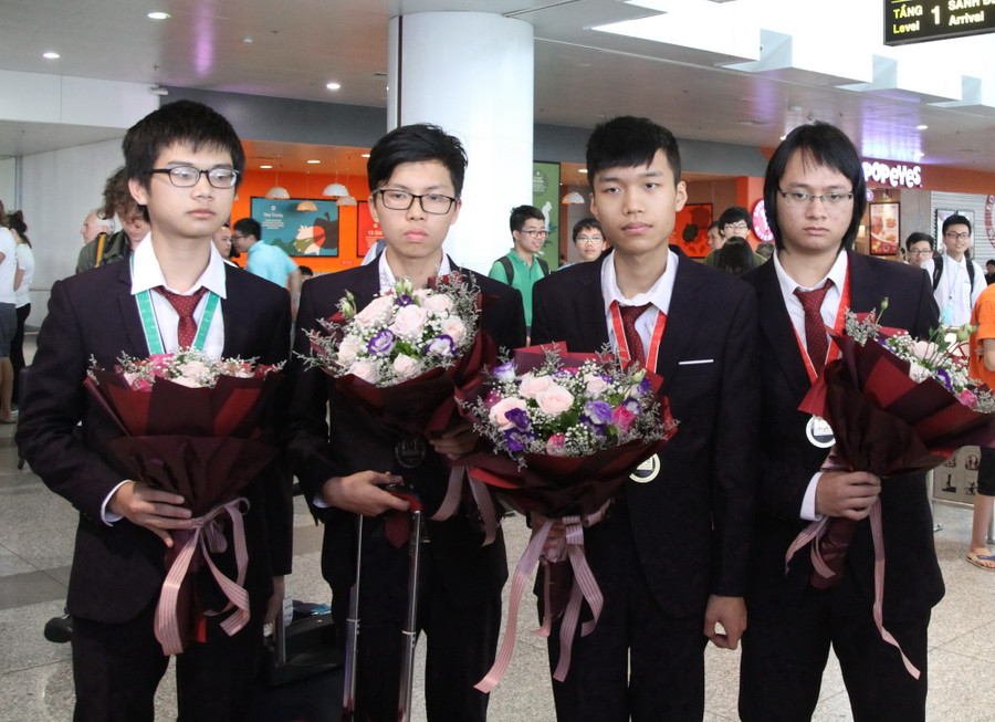 Chân dung 4 thành viên của đội tuyển Chân dung 4 thành viên của đội tuyển