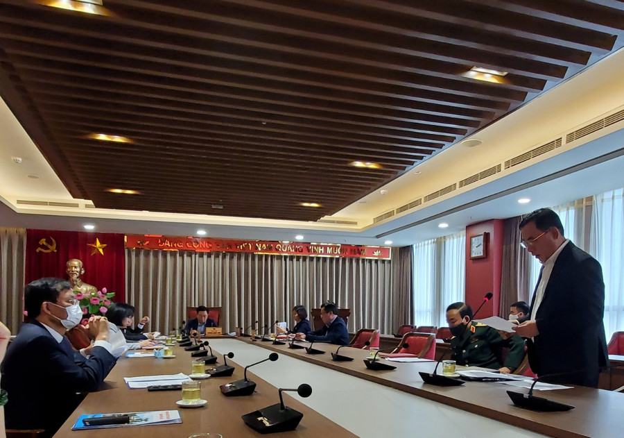 Quang cảnh buổi họp về phòng chống dịch Covid -19.