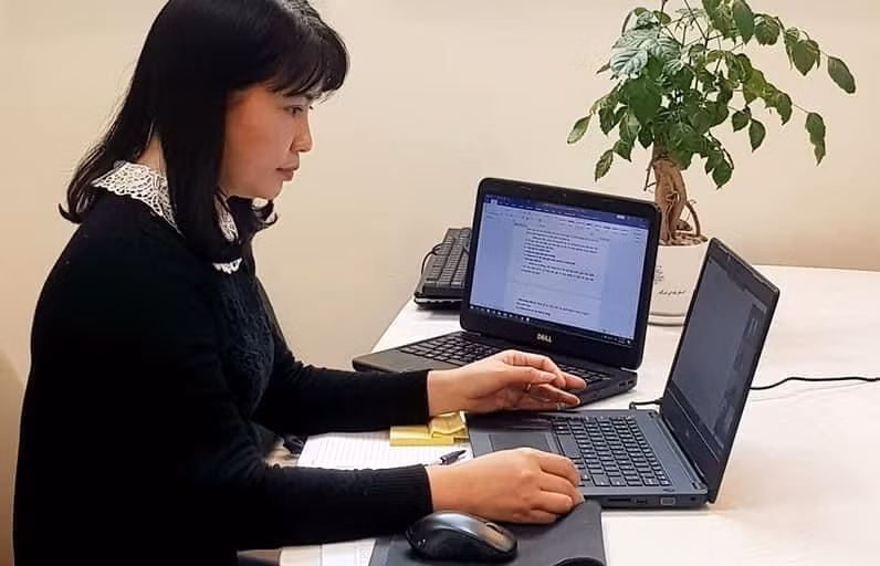 Cán bộ giáo viên hào hứng với những kiến thức công nghệ và chuẩn văn bản mới.