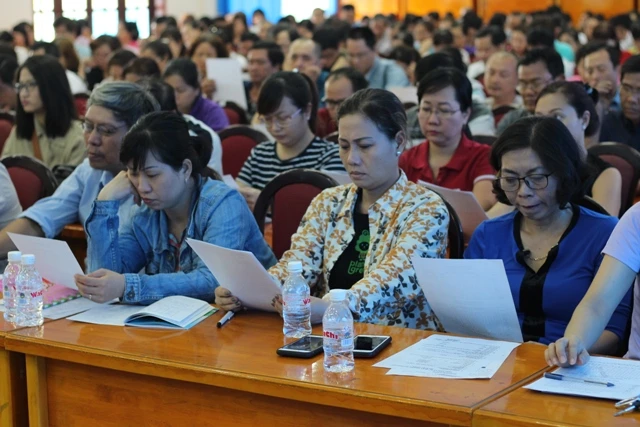 Đông đảo PH tham dự chương trình “Đồng hành cùng con mùa tuyển sinh năm 2018”