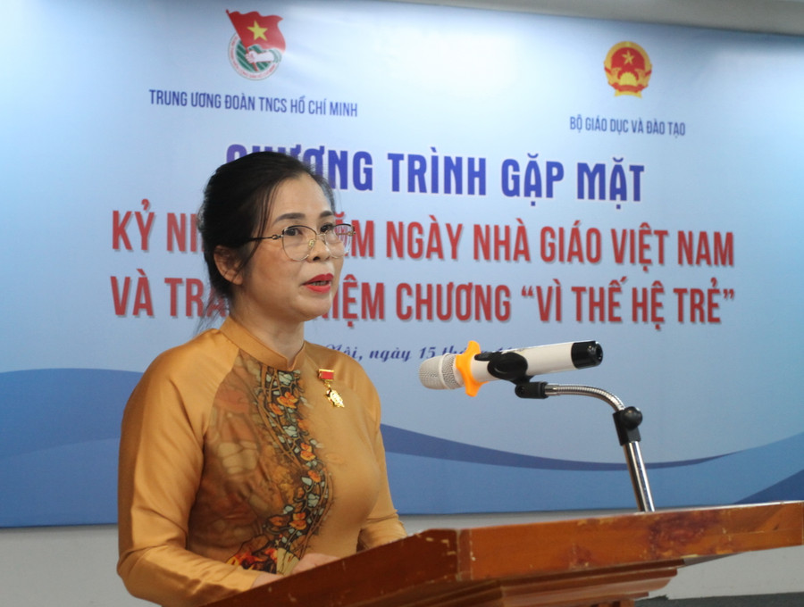 Bà Đặng Thị Oanh – Phó Cục trưởng Cục Công nghệ thông tin chia sẻ cảm xúc.