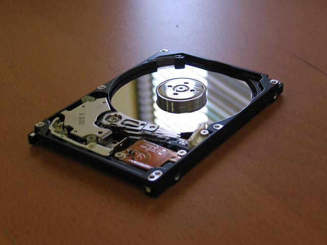 Ổ HDD truyền thống thua xa SSD nhé!