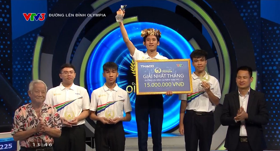 Trần Đăng Khoa giành vòng nguyệt quế. Trần Đăng Khoa giành vòng nguyệt quế.