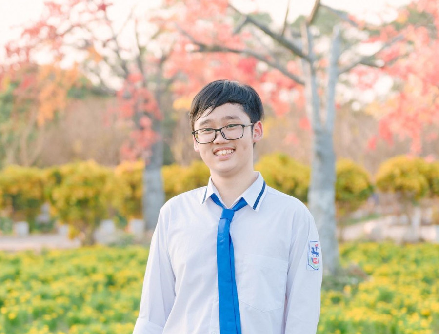 Phạm Nhật Lâm, lớp 9A1, trường THCS Giảng Võ với hàng loạt thành tích cao tại kỳ thi Toán học.