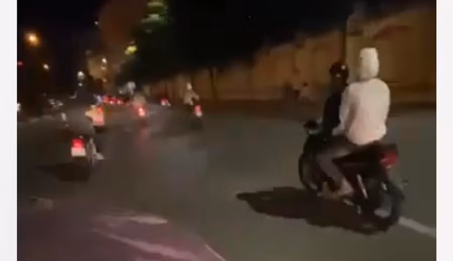 Lực lượng chức năng xử lý nhiều trường hợp thanh thiếu niên điều khiển xe máy phóng nhanh, lạng lách đánh võng trên đường phố.