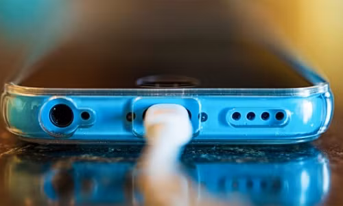 Rất nhiều người chưa biết sạc pin điện thoại đúng cách ảnh 5