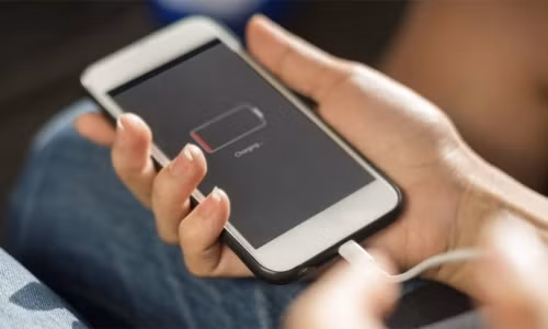 Rất nhiều người chưa biết sạc pin điện thoại đúng cách ảnh 3