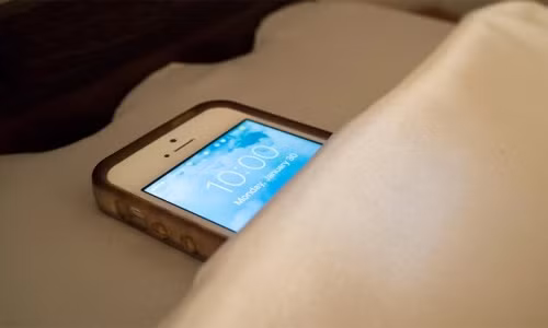 Rất nhiều người chưa biết sạc pin điện thoại đúng cách ảnh 7