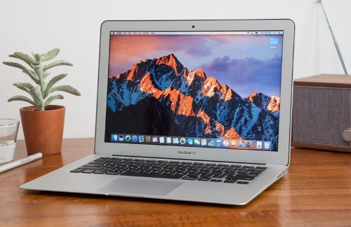 Chọn MacBook, MacBook Air hay MacBook Pro