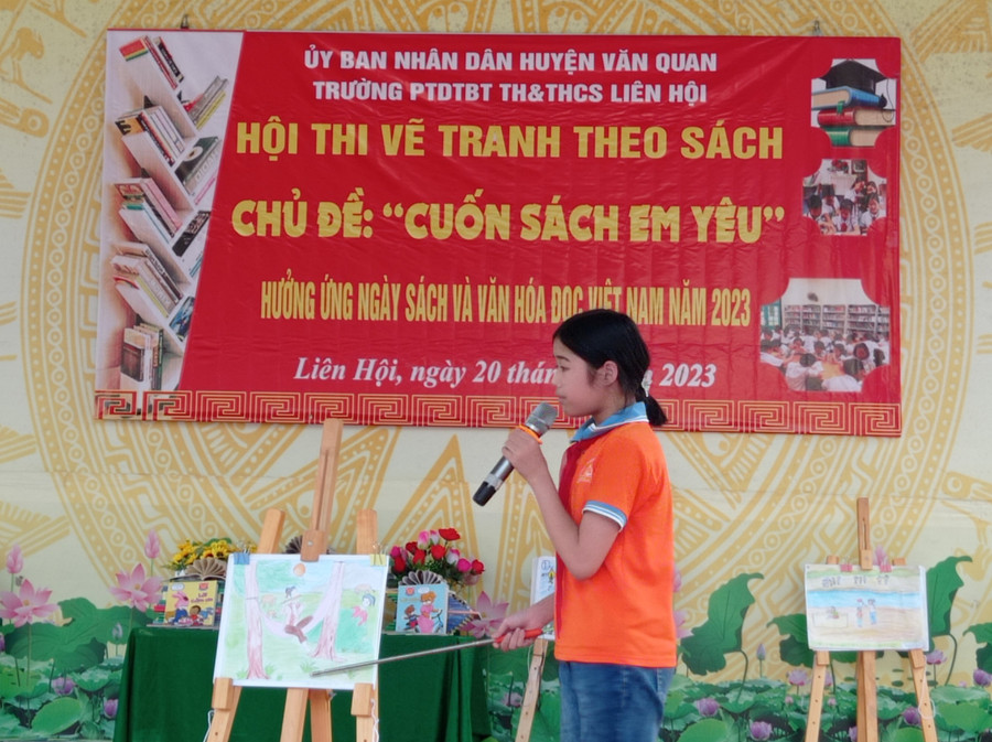 Để khuyến khích học sinh thích đọc sách, Trường PTDTBT Tiểu học và THCS Liên Hội tổ chức cuộc thi vẽ tranh theo sách. Để khuyến khích học sinh thích đọc sách, Trường PTDTBT Tiểu học và THCS Liên Hội tổ chức cuộc thi vẽ tranh theo sách.