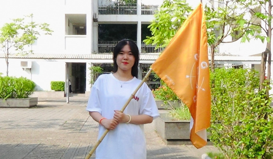 Trong 3 năm học THPT, Linh đều đạt thành tích xuất sắc, điểm trung bình môn trên 9,5. Trong 3 năm học THPT, Linh đều đạt thành tích xuất sắc, điểm trung bình môn trên 9,5.