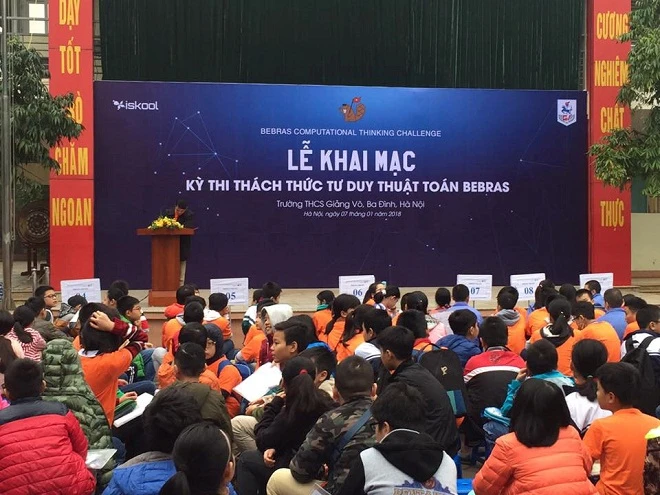 Lễ khai mạc Kì thi Thách thức tư duy thuật toán Bebras năm 2018. 