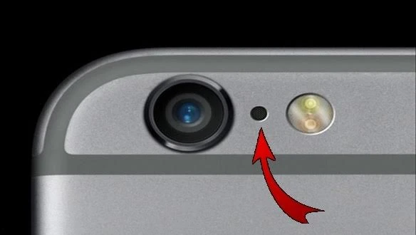 Giải mã bí ẩn lỗ đen giữa camera và đèn flash của iPhone