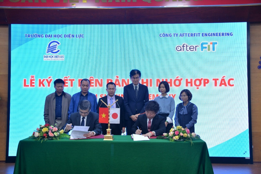 Trường ĐH Điện lực tăng cường hợp tác với doanh nghiệp tìm việc làm cho sinh viên Trường ĐH Điện lực tăng cường hợp tác với doanh nghiệp tìm việc làm cho sinh viên